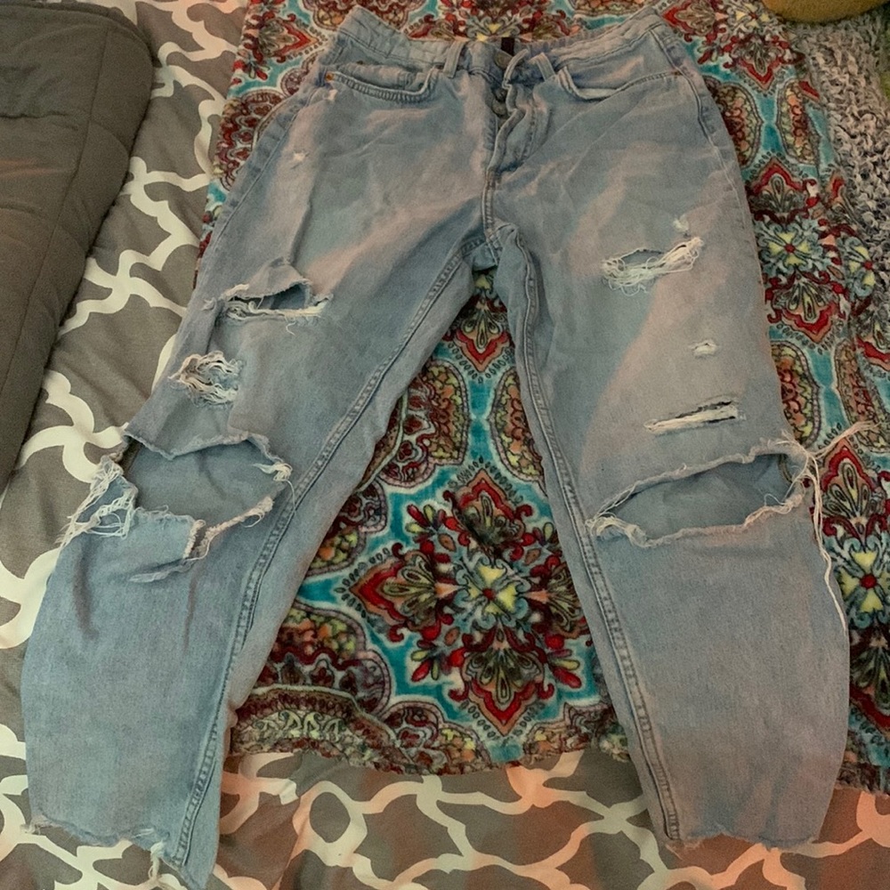H&M Distressed High Rise Mom Jean